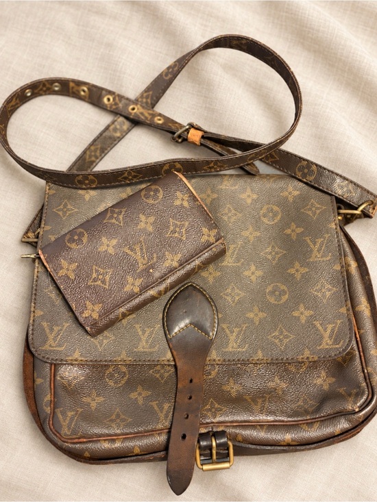 Louis Vuitton Handbags - Louis Vuitton Brown Monogram Crossbody with Small Wallet